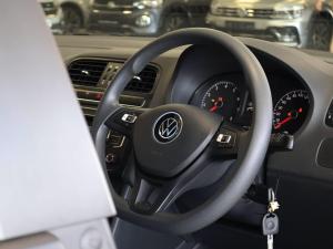 Volkswagen Polo Vivo hatch 1.4 Comfortline - Image 13