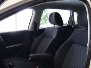 Volkswagen Polo Vivo hatch 1.4 Comfortline - Image 24