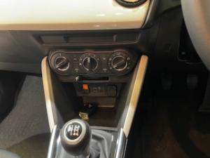 Mazda Mazda2 1.5 Dynamic manual - Image 17