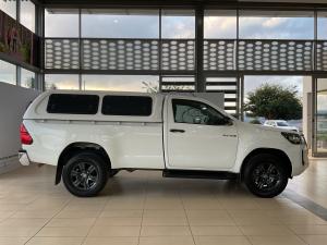 Toyota Hilux 2.4GD-6 single cab Raider manual - Image 5