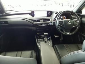 Lexus UX 250h F Sport - Image 6