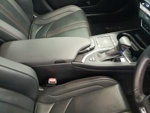 Lexus UX 250h F Sport - Image 12