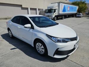 Toyota Corolla Quest 1.8 Plus manual - Image 1