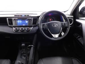 Toyota RAV4 2.0 GX automatic - Image 13