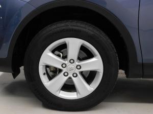 Toyota RAV4 2.0 GX automatic - Image 2