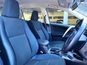 Toyota RAV4 2.0 GX auto - Image 7