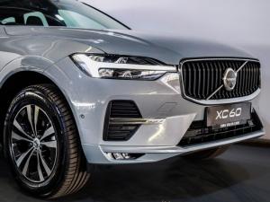 Volvo XC60 B5 AWD Essential - Image 11