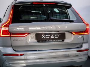 Volvo XC60 B5 AWD Essential - Image 13
