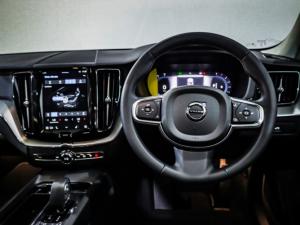 Volvo XC60 B5 AWD Essential - Image 19