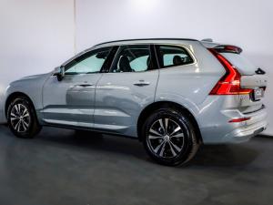 Volvo XC60 B5 AWD Essential - Image 2