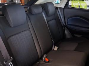 Suzuki Baleno 1.5 GLX manual - Image 9
