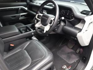 Land Rover Defender 110 D240 HSE - Image 10