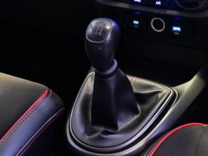 Hyundai Grand i10 1.0 Premium hatch - Image 10