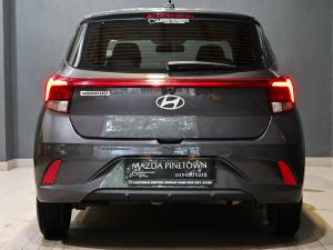 Hyundai Grand i10 1.0 Premium hatch - Image 13
