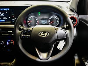 Hyundai Grand i10 1.0 Premium hatch - Image 6