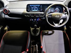 Hyundai Grand i10 1.0 Premium hatch - Image 8