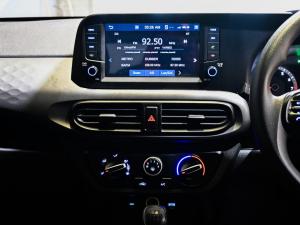 Hyundai Grand i10 1.0 Premium hatch - Image 9