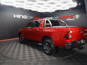 Toyota Hilux 2.8GD-6 double cab Raider auto - Image 4