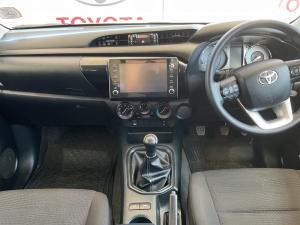 Toyota Hilux 2.4GD-6 single cab Raider manual - Image 8