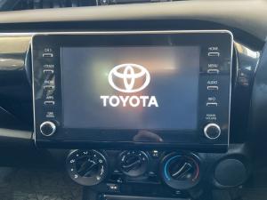 Toyota Hilux 2.4GD-6 single cab Raider manual - Image 14