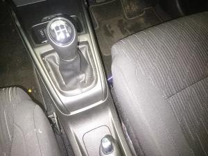 Toyota Rumion 1.5 SX manual - Image 12