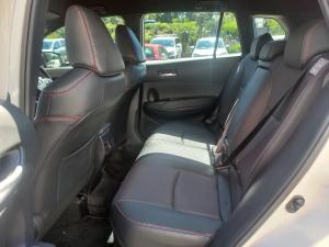 Toyota Corolla Cross 1.8 Hybrid GR-Sport - Image 15