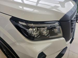 Nissan Navara 2.5DDTI PRO-2X automatic D/C - Image 9