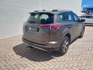 Toyota RAV4 2.0 GX auto - Image 2