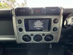 Toyota FJ Cruiser FJ Cruiser - Image 11