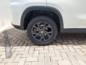 Toyota Urban Cruiser 1.5 XR manual - Image 14