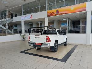 Toyota Hilux 2.8GD-6 double cab 4x4 Raider auto - Image 2