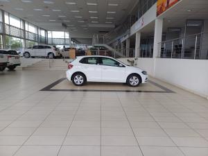 Volkswagen Polo hatch 1.0TSI Comfortline auto - Image 4