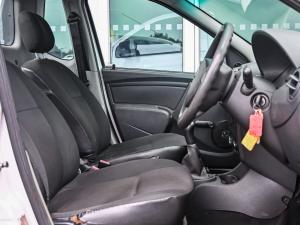 Nissan NP200 1.6i safety pack (aircon) - Image 11