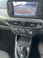 Hyundai Grand i10 1.0 Premium hatch - Image 5