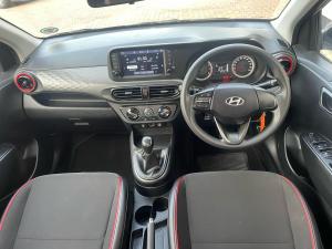 Hyundai Grand i10 1.0 Premium hatch - Image 6