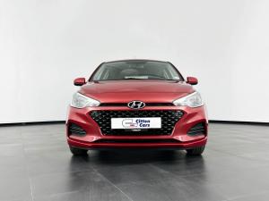 Hyundai i20 1.4 Motion automatic - Image 2