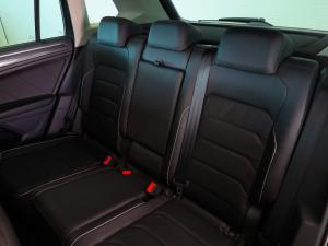 Volkswagen Tiguan 2.0TSI 4Motion Highline - Image 17