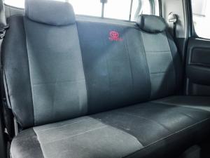 Toyota Hilux 2.7 double cab Raider Dakar edition - Image 17