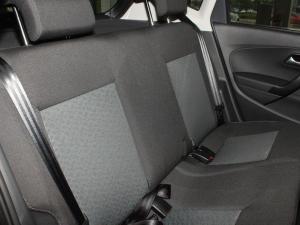Volkswagen Polo Vivo hatch 1.4 Life - Image 9