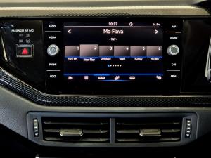 Volkswagen Polo hatch 1.0TSI Life auto - Image 15