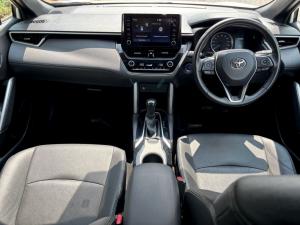 Toyota Corolla Cross 1.8 Hybrid XS - Image 13
