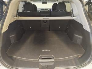 Nissan X-Trail 2.5 4x4 Acenta Tech - Image 12