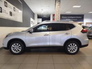 Nissan X-Trail 2.5 4x4 Acenta Tech - Image 8