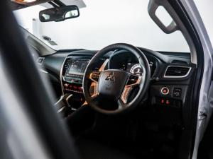 Mitsubishi Pajero Sport 2.4DI-D 4x4 - Image 11