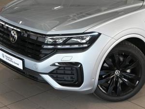Volkswagen Touareg V6 TDI Executive R-Line - Image 4