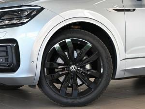 Volkswagen Touareg V6 TDI Executive R-Line - Image 5