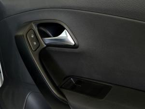 Volkswagen Polo Vivo hatch 1.4 Comfortline - Image 13