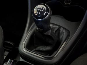Volkswagen Polo Vivo hatch 1.4 Comfortline - Image 16