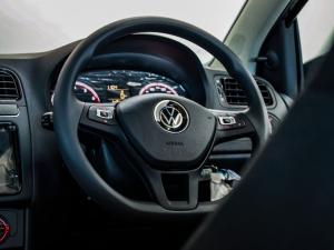 Volkswagen Polo Vivo hatch 1.4 Life - Image 13