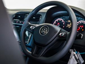 Volkswagen Polo Vivo hatch 1.4 Life - Image 16